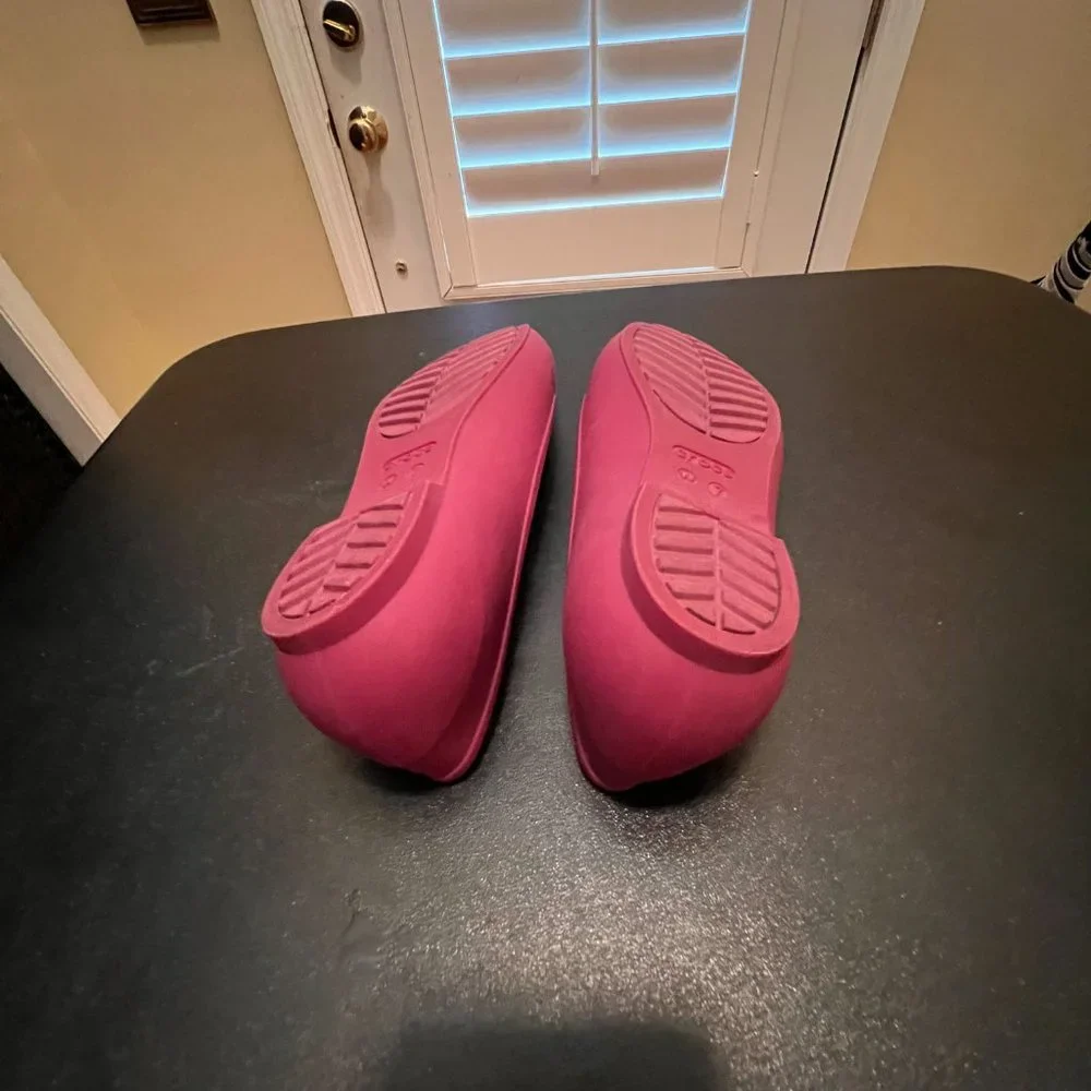 Crocs eve pointed toe rubber ballet flat  size 7 purple